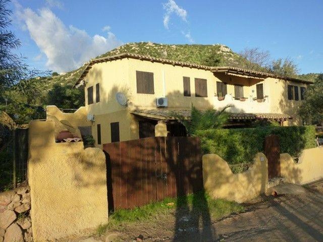 Casa Vacanza In Sardegna Wi-Fi Free 托雷德尔斯泰尔 外观 照片